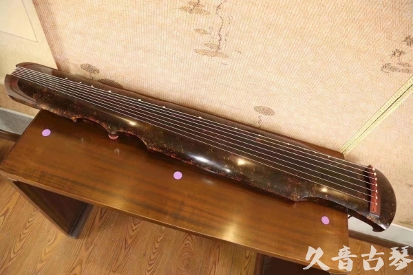 黔西南布依族苗族自治州●久音古琴  ●臻品推荐  20230516[犀牛皮纹伏羲]