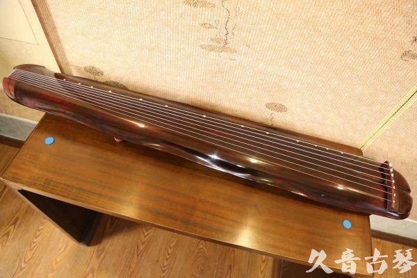 黔西南布依族苗族自治州●久音古琴  ●今日推荐  20230516【收藏级断纹蕉叶】