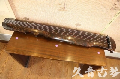 黔西南布依族苗族自治州●久音古琴  ●臻品推荐 20231106 [犀牛皮纹伏羲式]