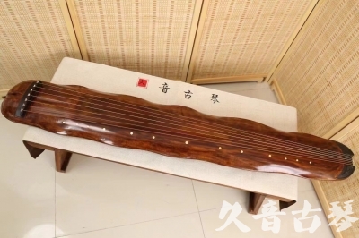 黔西南布依族苗族自治州●久音古琴  ●今日推荐20240831  【断纹蕉叶】